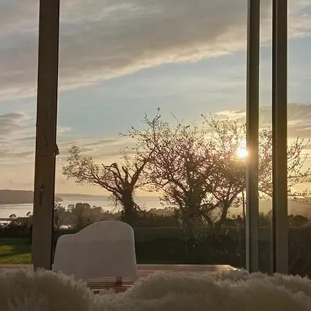 Avec Terrasse Privative Et Vue Πανσιόν Hanvec